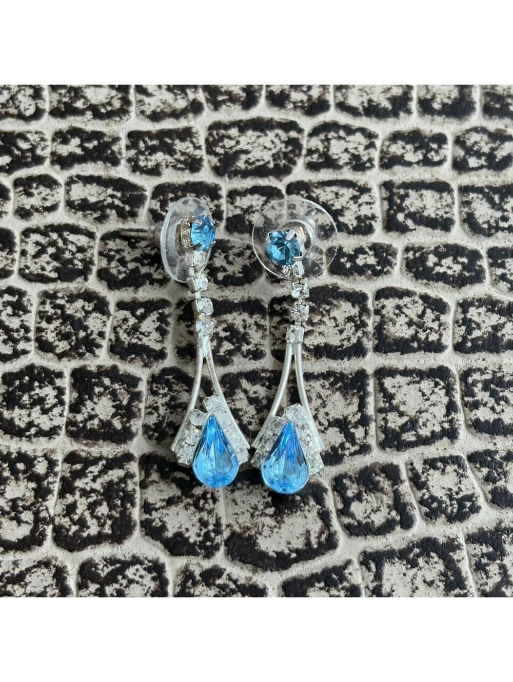 VINTAGE BLUE GEM EARRINGS